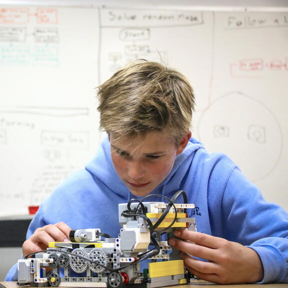 Live Summer Camps Info Session | Hamelin Laie International School, Barcelona - Small Text And Image 1