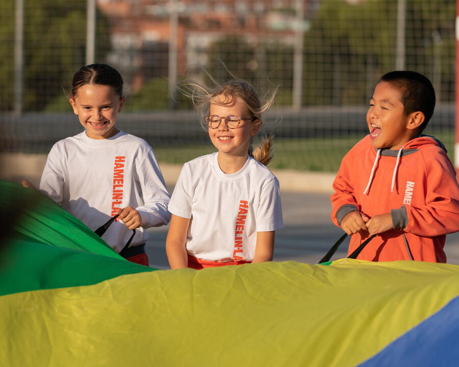 Admissions | Hamelin-Laie International School - Image-50-50 2