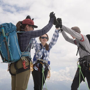 Experiencias Sobresalientes | Hamelin-Laie International School - 07 - Feature Cards Pattern - Expeditions