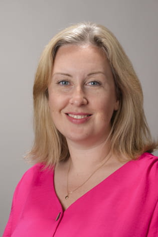 Ensenyament | Hamelin-Laie International School - Feature Cards Tabs