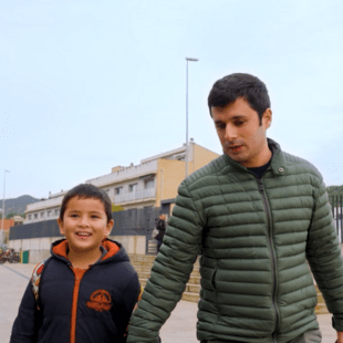 About Us | Hamelin-Laie International School - Community Feature Cards Pattern