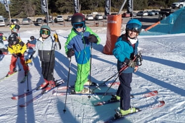 Experiencias Sobresalientes | Hamelin-Laie International School - 07 - Feature Cards Pattern - Expeditions